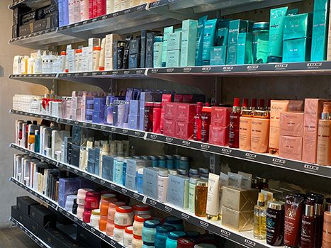 🚀 Oportunidad de Inversión: Traspaso de Distribuidora de Peluquería (BCN - Girona)